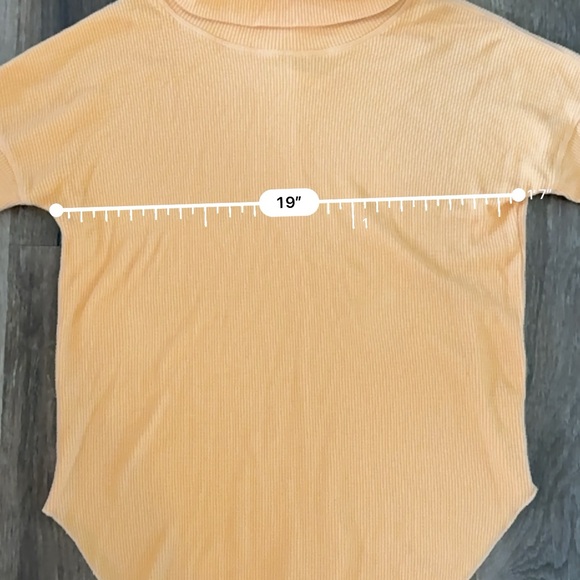 Aritzia Long Sleeve Turtle Neck - Picture 8 of 11